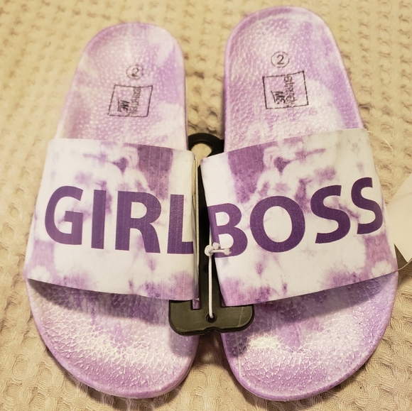 * GIRL BOSS TIE DYE PURPLE SLIDES SANDALS WATER SHOES SIZE 12 WATER NWT - Picture 1 of 4